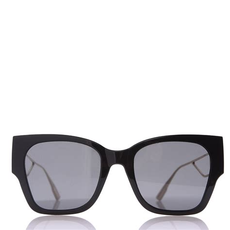 CHRISTIAN DIOR Rectangular 30 Montaigne 1 Sunglasses Black .